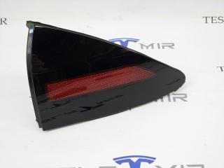 отражатель правый Tesla Model S 1 поколение [2-й рестайлинг] 2022, 1608178-00