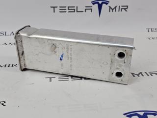 Кронштейн нижнего усилителя переднего бампера Tesla Model 3 2 поколение 2024, 1109193-00