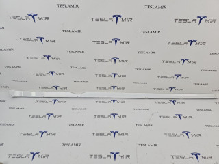 Молдинг накладки порога левый Tesla Model S 1 поколение [2-й рестайлинг] 2022, 1012215-00