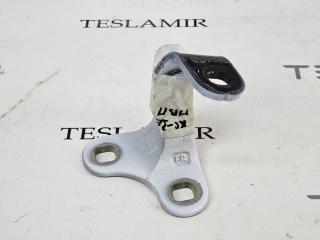 петля двери Tesla Model Y 1 поколение 2025, 1497496-00