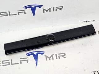 камера заднего вида Tesla Model Y 1 поколение 2025, 1637039-00