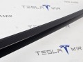 молдинг двери задней левой Tesla Model 3 2 поколение 2025, 1080745-00, 1080745-01, 1873573-99 - фото №2