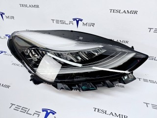 фара правая Tesla Model 3 1 поколение 2020, 1077372-00