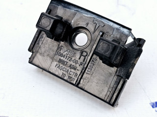 Кронштейн крепления крыла (вилка) правый Tesla Model 3 1 поколение 2022, 1135376-00, 1084172-00