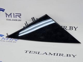 Накладка на зеркало (треугольник) правая Tesla Model 3 1 поколение 2023, 1130656-00