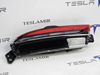 габаритный фонарь Tesla Model 3 2 поколение 2024, 1712513-00