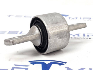 Сайлентблок переднего нижнего рычага (бабочка) Tesla Model 3 1 поколение 2020, 1044343-00