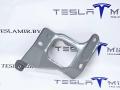 крепление ( кронштейн ) крыла Tesla Model 3 1 поколение 2020, 1086016-00 - фото №2