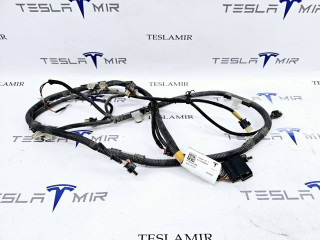 Электропроводка бампера переднего Tesla Model Y 1 поколение 2022, 1489045-00