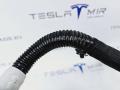 Шланг системы охлаждения заднего мотора Tesla Model 3 1 поколение 2023, 1077594-00 - фото №2