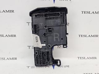 Блок управления BCM (бортовой сети) (Body Control Module) Боди Tesla Model 3 2 поколение 2024, 1834629-10