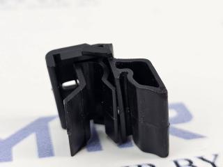 Клипса крепления переднего багажника (корыто) к крылу Tesla Model 3 1 поколение 2021, 1472872-00, 1472873-00, 1472874-00