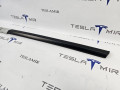 молдинг двери передней левой Tesla Model 3 1 поколение 2023, 1080681-00 - фото №2