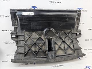 корпус кассеты радиаторов верхний Tesla Model Y 1 поколение 2021, 1494159-00