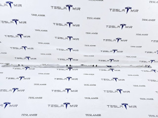 Молдинг накладки порога правый Tesla Model S 1 поколение [рестайлинг] 2018, 1025042-00
