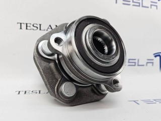 ступица передняя Tesla Model 3 1 поколение 2022, 1044121-00