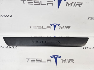 накладка на порог Tesla Model 3 1 поколение 2022, 1504763-00