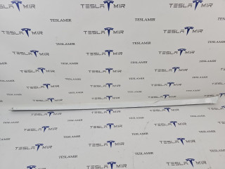 Молдинг накладки порога правый Tesla Model S 1 поколение [2-й рестайлинг] 2022, 1012217-00