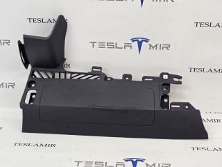 подушка безопасности коленная Tesla Model Y 1 поколение 2024, 1083345-00, 1143753-00, 1077825-00, 1508367-00