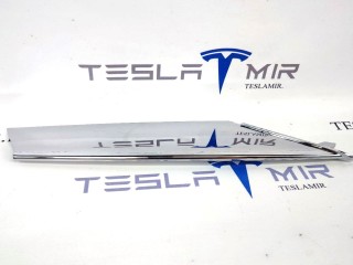 Накладка хром люверса правая нижняя Tesla Model S 1 поколение [рестайлинг] 2019, 1056381-00, 1056377-00