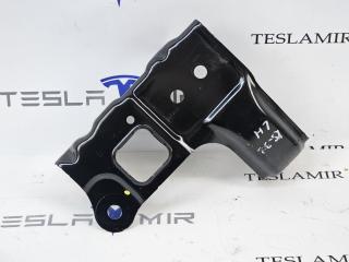 Кронштейн нижнего усилителя переднего бампера Tesla Model Y 1 поколение 2025, 1964999-00