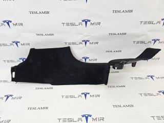 Накладка стойки B внутренняя правая нижняя Tesla Model 3 2 поколение 2024, 1733762-00, 1733762-23