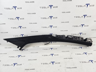 Накладка декоративная стойки А внутренняя правая верхняя Tesla Model X 1 поколение 2018, 1035945-06, 1050724-00, 1047000-00