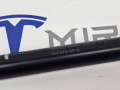 Амортизатор (упор) капота Tesla Model 3 1 поколение 2022, 1091870-00, 1089586-00, 1091472-00 - фото №2