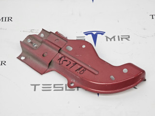 крепление ( кронштейн ) крыла Tesla Model 3 1 поколение 2022, 1092304-00