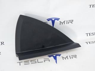 Накладка боковая торпеды левая Tesla Model 3 2 поколение 2024, 1715725-29