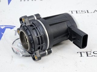 электроручник Tesla Model S 1 поколение 2015, 1621620-88