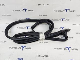 уплотнитель двери Tesla Model S 1 поколение [2-й рестайлинг] 2022, 1606733-00