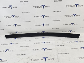 молдинг двери передней левой Tesla Model X 1 поколение 2018, 1035119-00