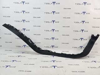 Накладка стойки С внутренняя левая верхняя Tesla Model X 1 поколение 2018, 1105126-00