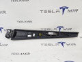 Накладка стойки B наружная + камера левая Tesla Model X 1 поколение 2018, 1069104-00, 1092311-98, 1083901-00 - фото №2