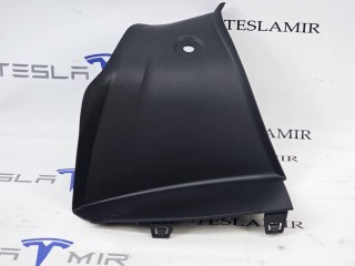 накладка заднего фонаря левая Tesla Model 3 2 поколение Highland 2024, 1784319-00, 1713681-00