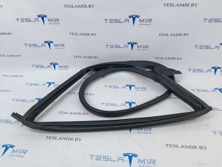уплотнитель двери Tesla Model 3 1 поколение 2023, 1090510-00