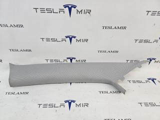 Накладка декоративная стойки А внутренняя левая верхняя Tesla Model 3 2 поколение 2024, 1731773-10