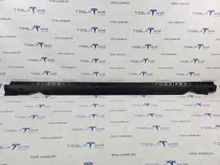 накладка на порог Tesla Model Y 1 поколение 2021, 1497745-00, 1497650-00