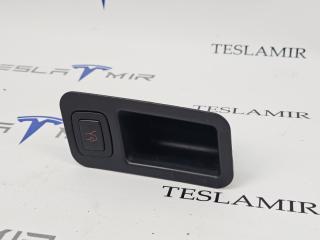 кнопка открытия багажника Tesla Model S 1 поколение [рестайлинг] 2017, 1009264-00, 1010327-00