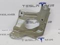 крепление ( кронштейн ) крыла Tesla Model Y 1 поколение 2025, 2032467-S0, 2032469-00 - фото №3