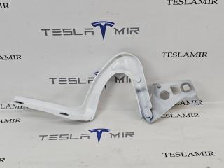 петля капота левая Tesla Model Y 1 поколение 2024, 1496267-00
