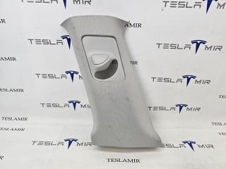 Накладка стойки B внутренняя Tesla Model Y 1 поколение 2024, 1494606-00