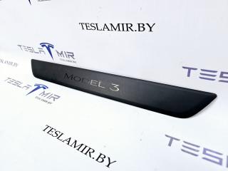 накладка на порог Tesla Model 3 1 поколение 2022, 1504763-00