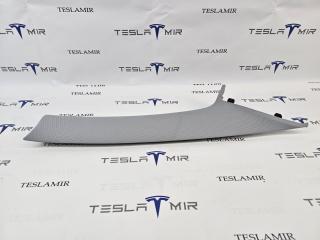 Накладка декоративная стойки А внутренняя правая верхняя Tesla Model 3 2 поколение 2024, 1731774-10