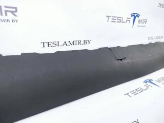 накладка на порог Tesla Model 3 1 поколение 2020, 1089830-00, 1089828-00