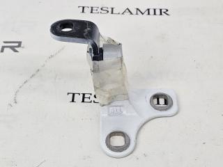 петля двери Tesla Model Y 1 поколение 2025, 1497495-00