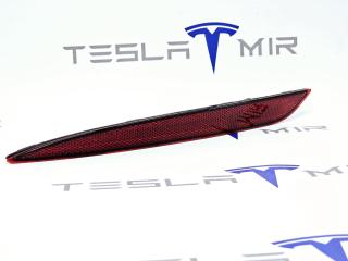 Катафот заднего бампера (отражатель) левый Tesla Model 3 1 поколение 2019, 1077406-00