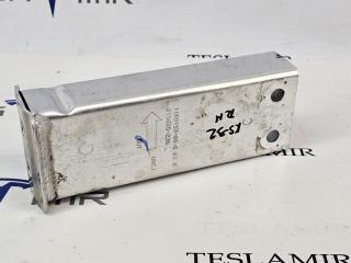 Кронштейн нижнего усилителя переднего бампера Tesla Model Y 1 поколение 2025, 1109193-00