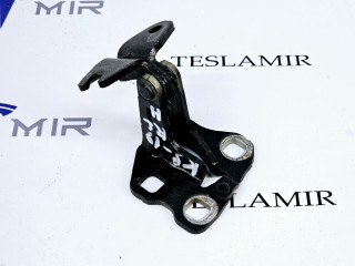 петля двери Tesla Model 3 1 поколение 2019, 1091331-00